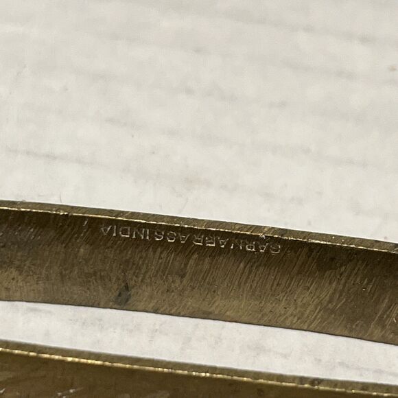 Sarna Brass India Etched Napkin Holders 12 Flat Rings 2.25 inches Hand Made Gold - Picture 4 of 10